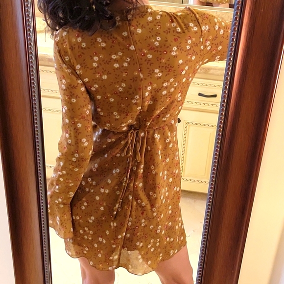 Wild Honey Deep V-Neck Floral-print Dress, S - Picture 10 of 16